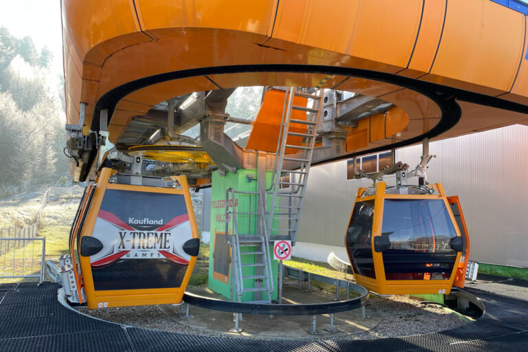 Telegondolă Pasul Vâlcan program și tarife pentru sezonul 2023 - 2024